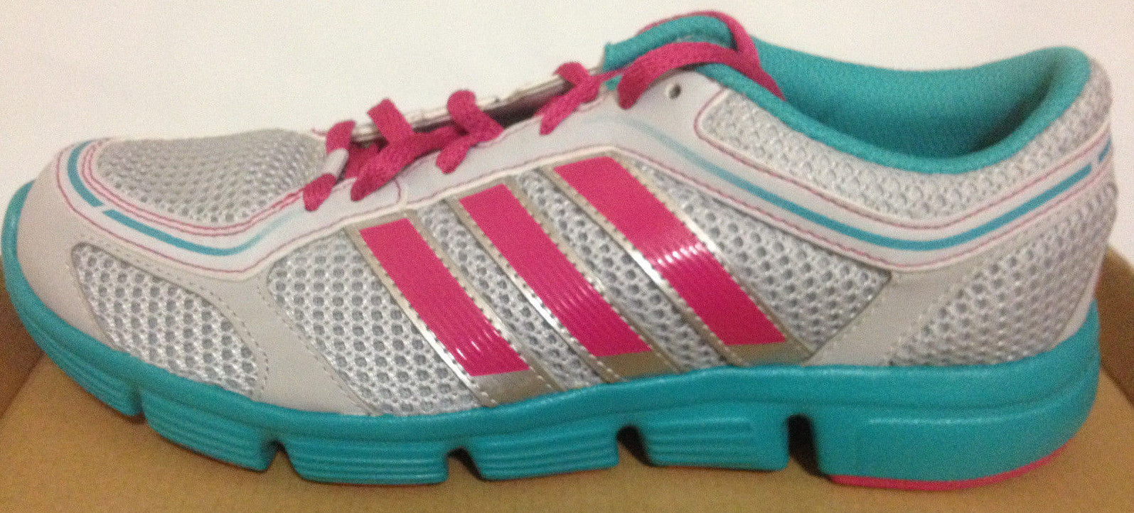 NIB KIDS ADIDAS G67297 KA TRAIL 4 K RUNNING ATHLETIC SHOES LEAD /BERRY SIZE 5.5