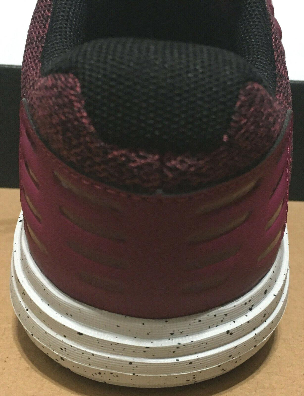 NIB WOMNS UNDER ARMOUR 3022693 500 UA W SURGE SE TWIST PURPLE SNEAKERS SHOES