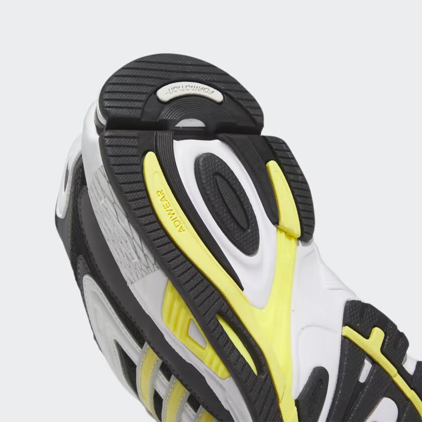 NIB MEN'S ADIDAS ORIGINALS IE5054 RESPONSE CL WHITE/BLACK RUNNING SNEAKERS SHOES