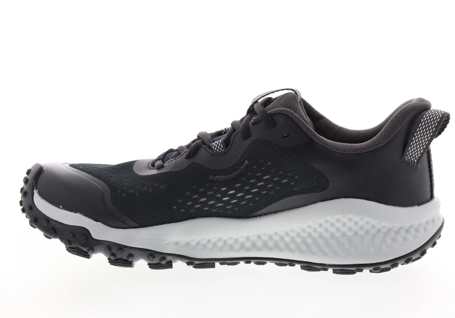 NIB MEN UNDER ARMOUR 3026136 002 UA CHARGED MAVEN TRAIL BLACK/GRY SNEAKERS SHOES