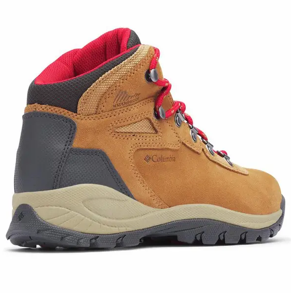 NIB COLUMBIA 1718821-289 WOMEN NEWTON RIDGEPLUS WATERPROOF ELK/MOUNTAIN RED BOOT