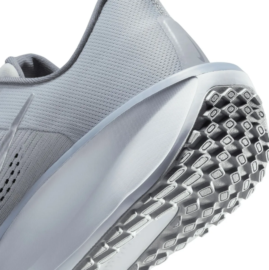 NIB MEN NIKE FD6033 004 NIKE QUEST 6 SMOKE GREY/IRON GREY RUNNING SHOE SNEAKERS