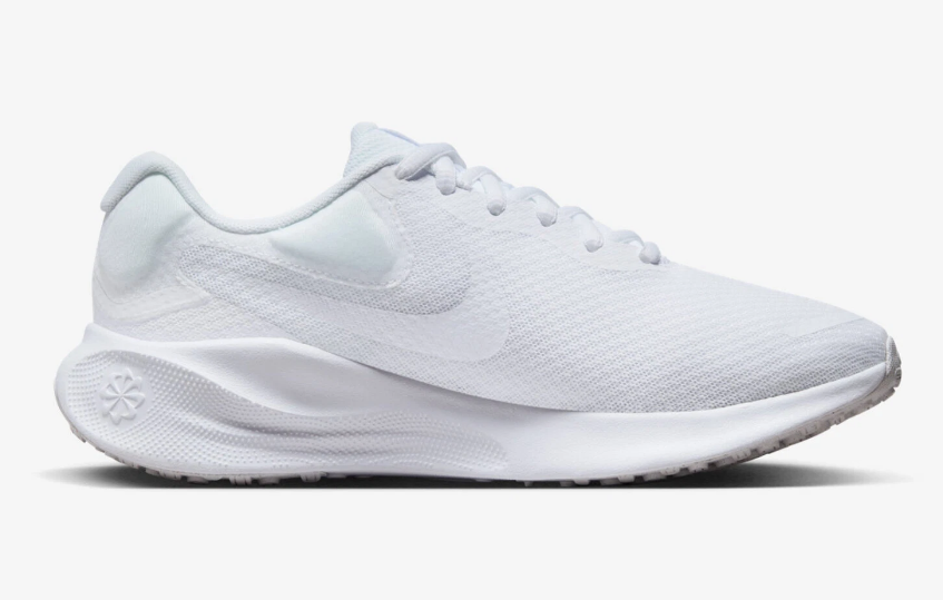 NIB NIKE FB2208 100 WOMEN'S NIKE W REVOLUTION 7 WHITE SHOESSNEAKERS