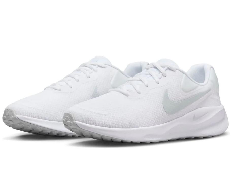 NIB MEN'S NIKE FB2207 100 NIKE REVOLUTION 7 RUNNING WHITE/PLATNIUM SHOE SNEAKERS