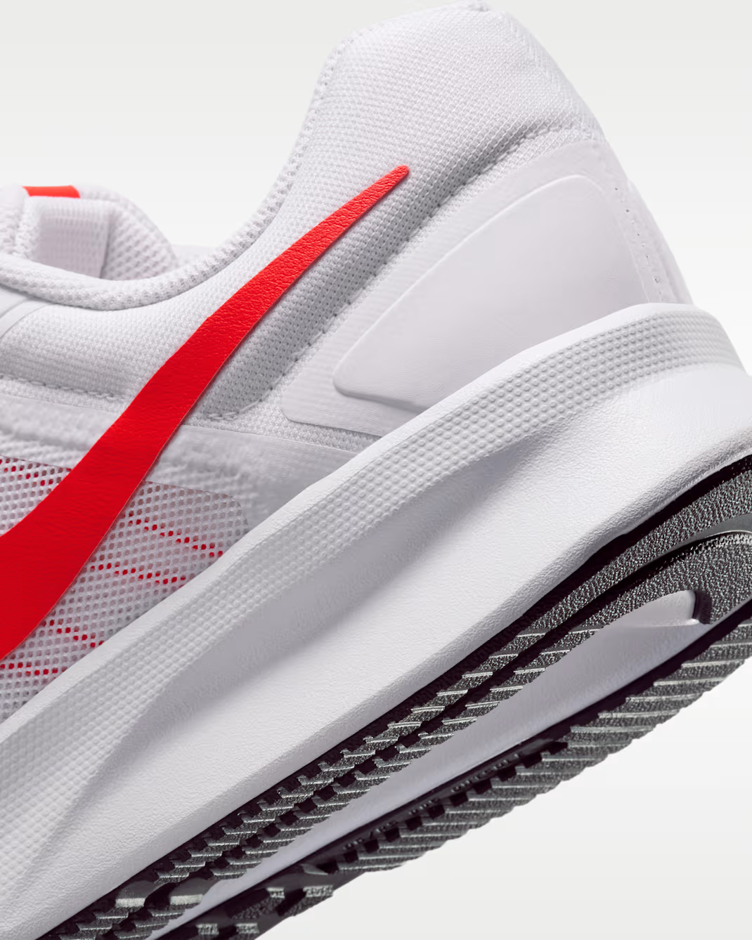 NIKE RUN SWIFT 3 DR2695 109 WHITE/BLACK/CRIMSON RUNNING SHOES SNEAKERS NIB MEN