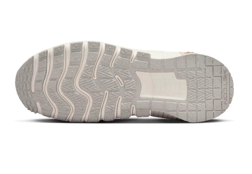 NIB WOMEN NIKE FJ7126 100 FREE METCON 6 RUNNING PALE IVORY/BRONZE SHOES SNEAKERS