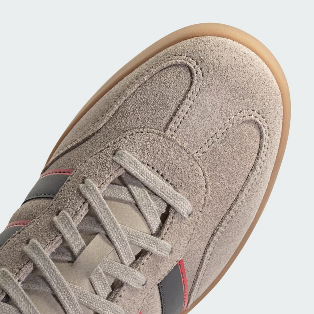 NIB MEN'S ADIDAS JP7100 BARREDA TENNIS WONDER BEIGE/CHARCOAL/RED SHOES SNEAKERS