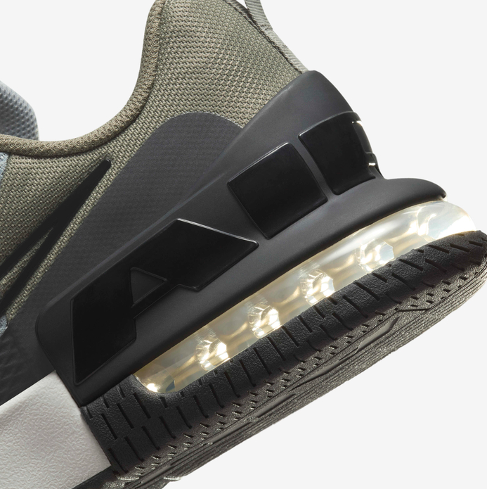 NIKE FQ1833 07 AIR MAX ALPHA TRANIER 6 RUNNING SILVER/BL SHOE SNEAKERS NIB MENS